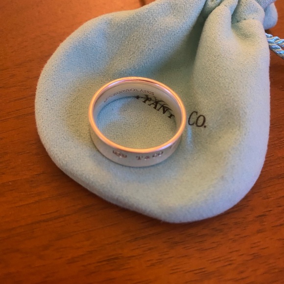 Tiffany & Co. Silver Ring - Picture 3 of 3